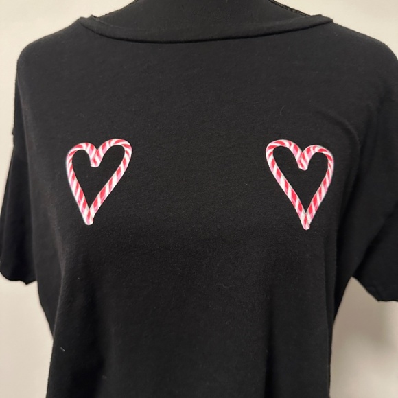 *VS PINK* Black Candy Cane Hearts Short Sleeve Crop Top Size Medium - Picture 2 of 5